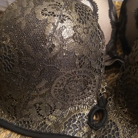 Victoria Secret GOLD ONLY bra - Picture 6 of 6